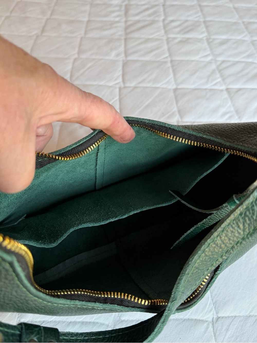 Portland Leather Nora Shoulder Bag - Picture 3 of 9